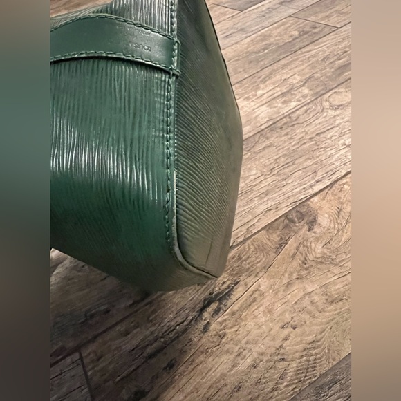Louis Vuitton Petit Noe Green Epi Bag - Picture 14 of 16